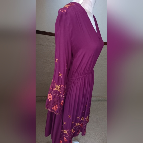 World Market – Embroidered Boho Fuchsia Long Sleeve Dress NWOT (S/M) - Picture 4 of 13